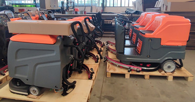 榮事達(dá)駕駛式洗地機(jī)維護(hù)地下車庫地面衛(wèi)生 榮事達(dá)駕駛式洗地機(jī)維護(hù)地下車庫地面衛(wèi)生.jpg